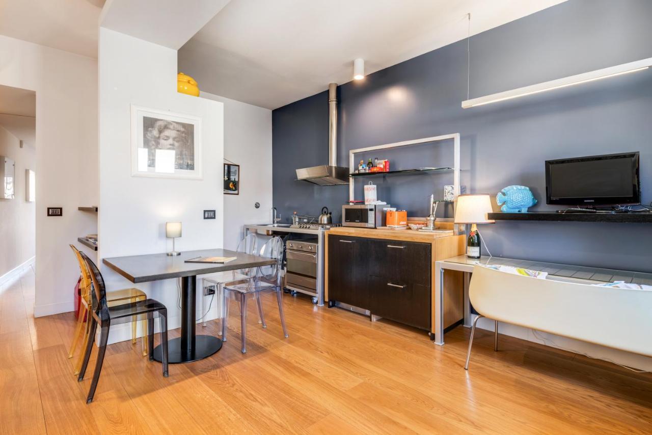 Piazza Santa Croce Design Apartment With Balcony Florence Luaran gambar