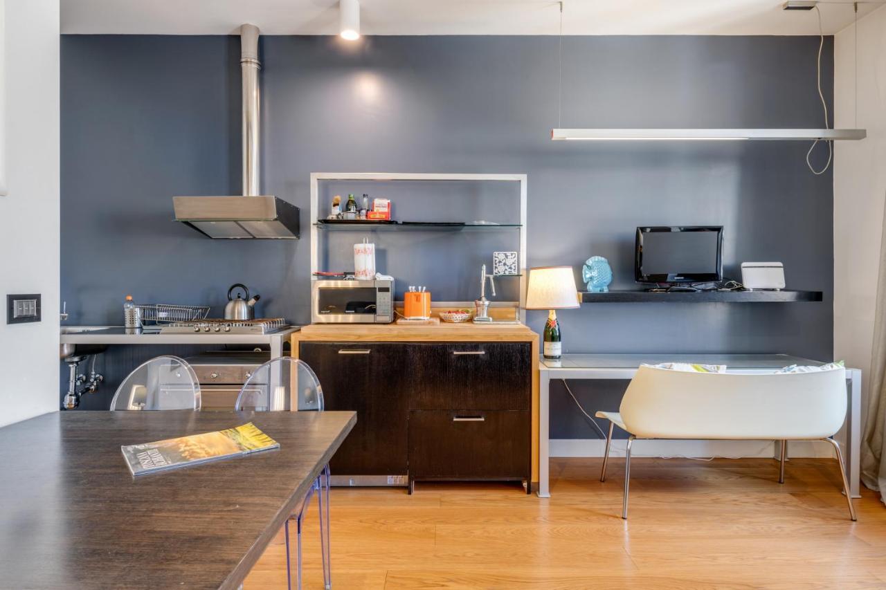 Piazza Santa Croce Design Apartment With Balcony Florence Luaran gambar