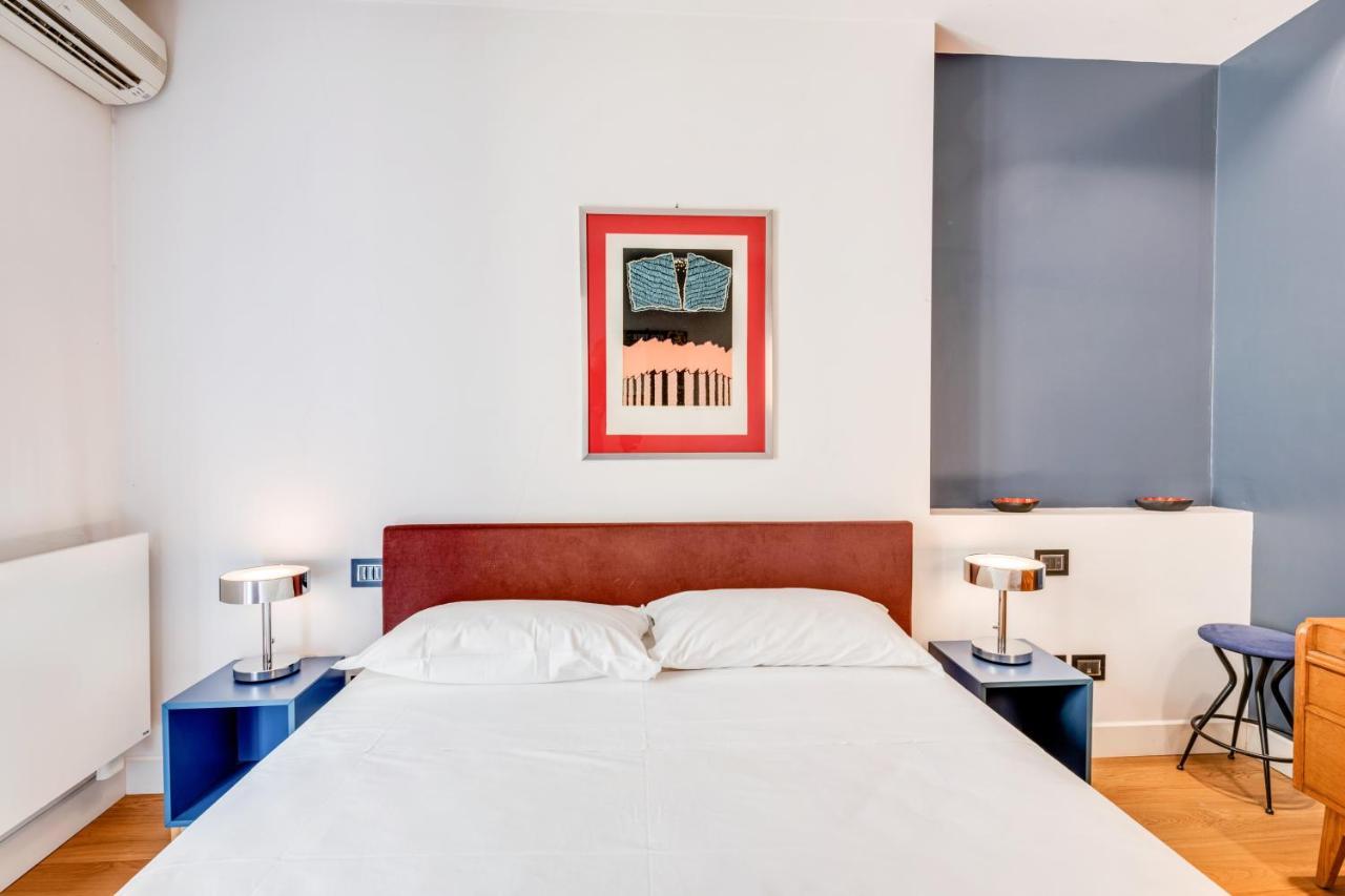 Piazza Santa Croce Design Apartment With Balcony Florence Luaran gambar