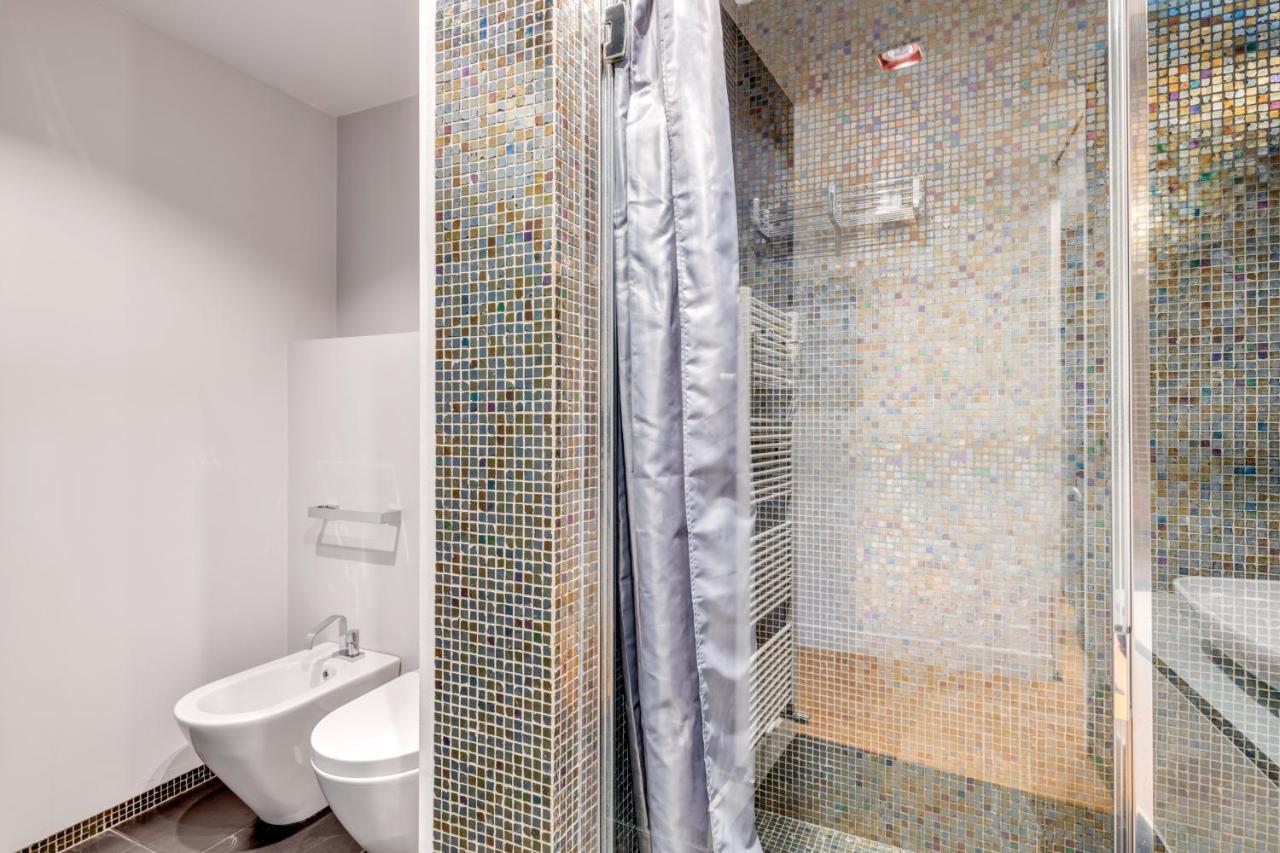Piazza Santa Croce Design Apartment With Balcony Florence Luaran gambar