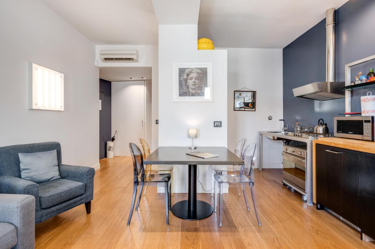 Piazza Santa Croce Design Apartment With Balcony Florence Luaran gambar