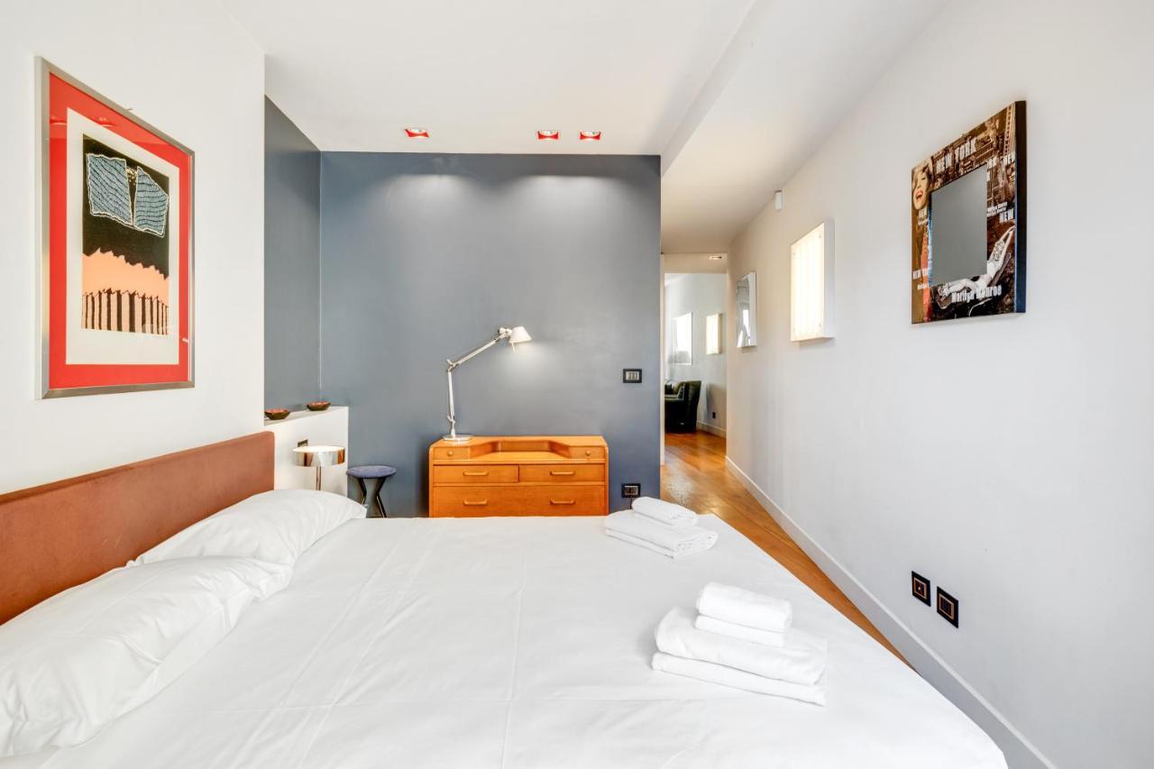 Piazza Santa Croce Design Apartment With Balcony Florence Luaran gambar